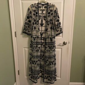 Lane Bryant Black and Cream Floral Mid Sleeve Kimono